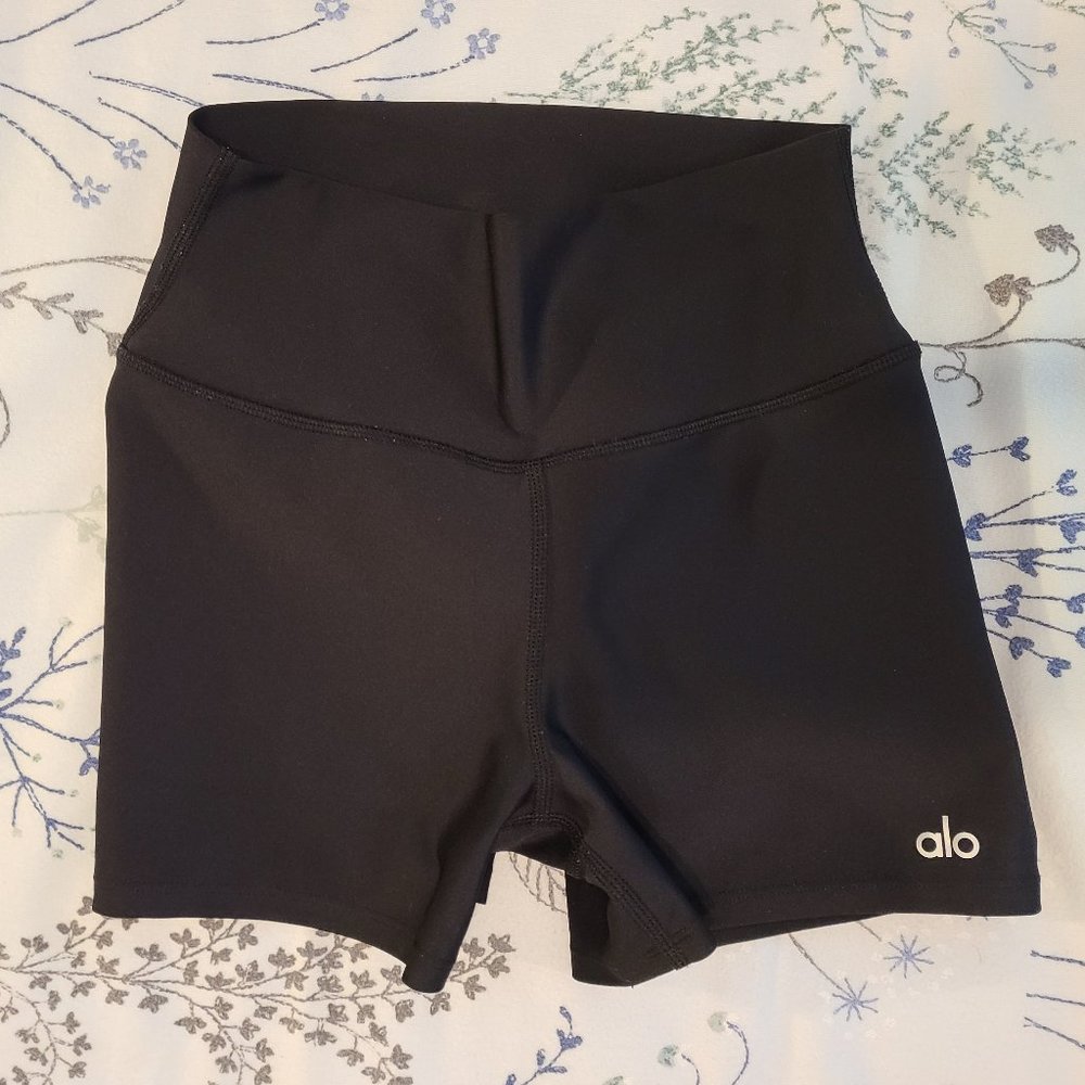 Alo Yoga Biker Shorts S